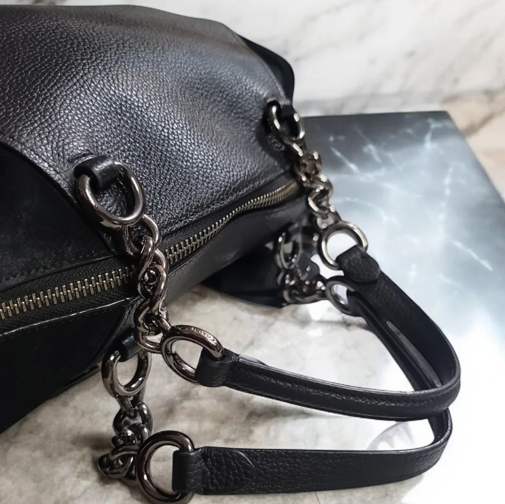 COACH Chain Prairie Satchel in Excellent Condition 2019 - Picture 4 of 14